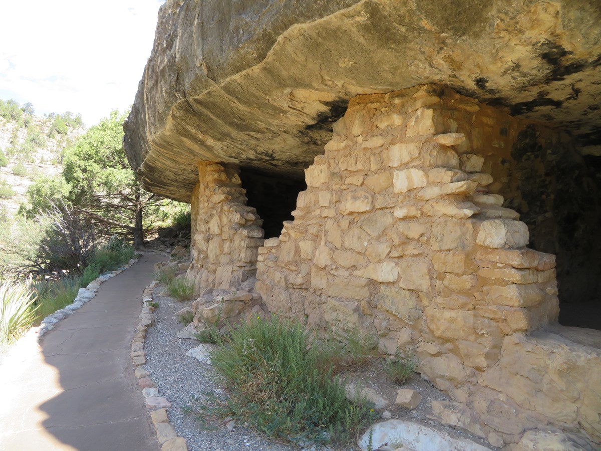 800-year-old Sinagua cliff dwellings along the Island Trail at Walnut Canyon National Monument